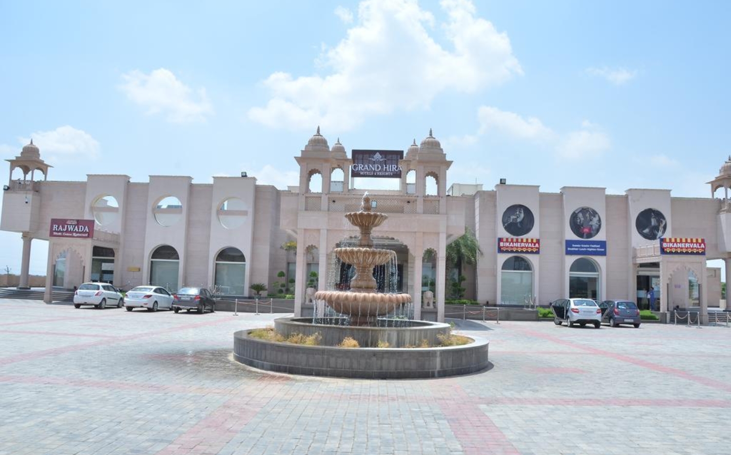 Grand Hira Resort in Neemrana